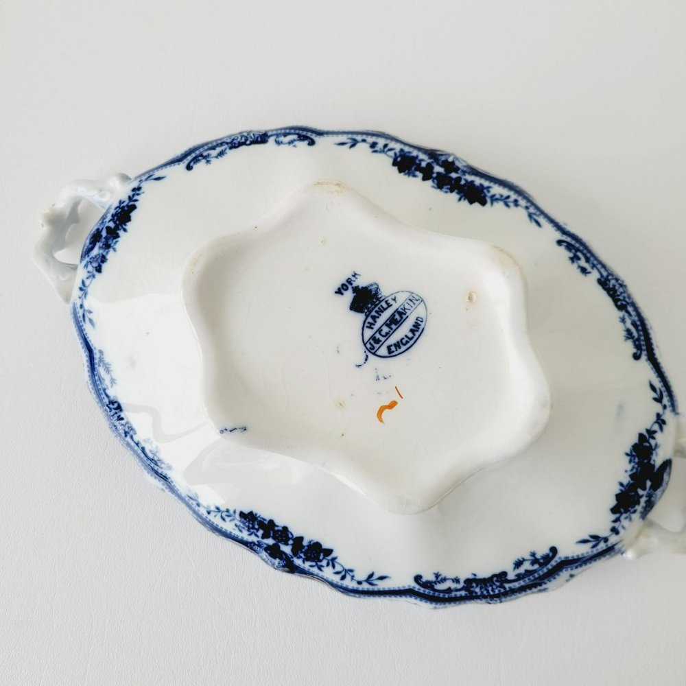 J&G Meakin Flow Blue Covered Vegetable Dish, Embossed w/Gold Accents, England - Picture 7 of 16